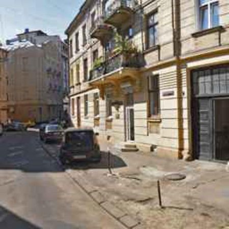 Квартира На Вулиці Наливайка 7 В Центрі Біля Оперного Театру Після Ремонту Leópolis Exterior foto